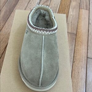 UGGR Women's Tasman Slippers